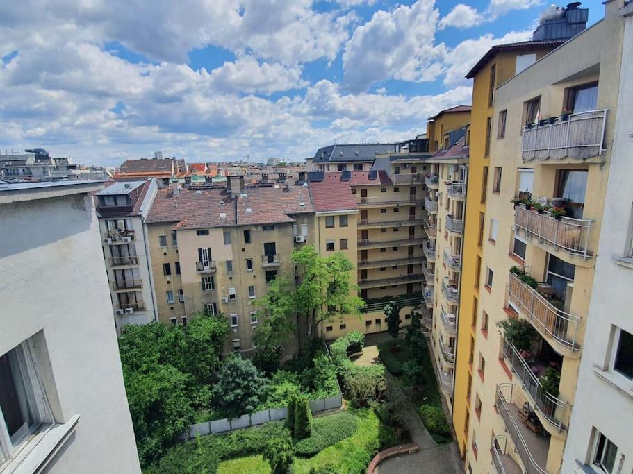 Master Apartment With Air Condition And Separated Rooftop Terrace Будапешт Экстерьер фото